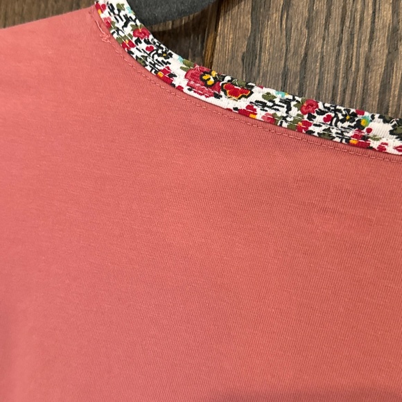 Lands' End Long Sleeve Pajama Set Salmon Top with Floral Bottom Size L - Picture 6 of 9